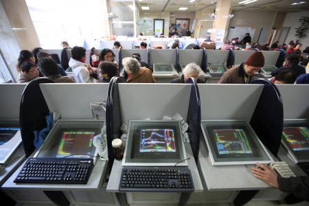 Βουτιά 7,70% στο Χρηματιστήριο Σαγκάης-Η μεγαλύτερη από το 2008