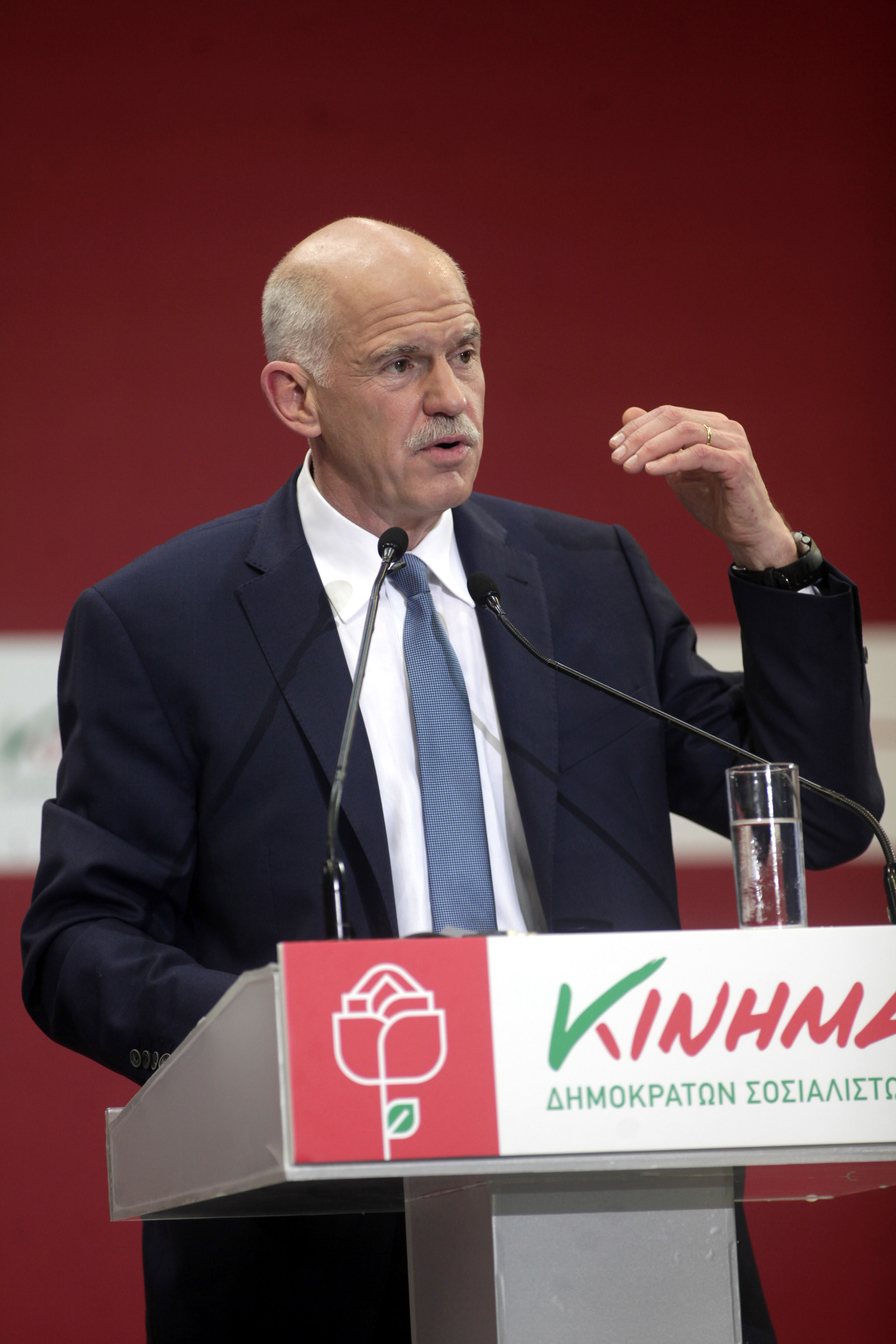 Μέτωπο Παπανδρέου κατά της ΝΔ