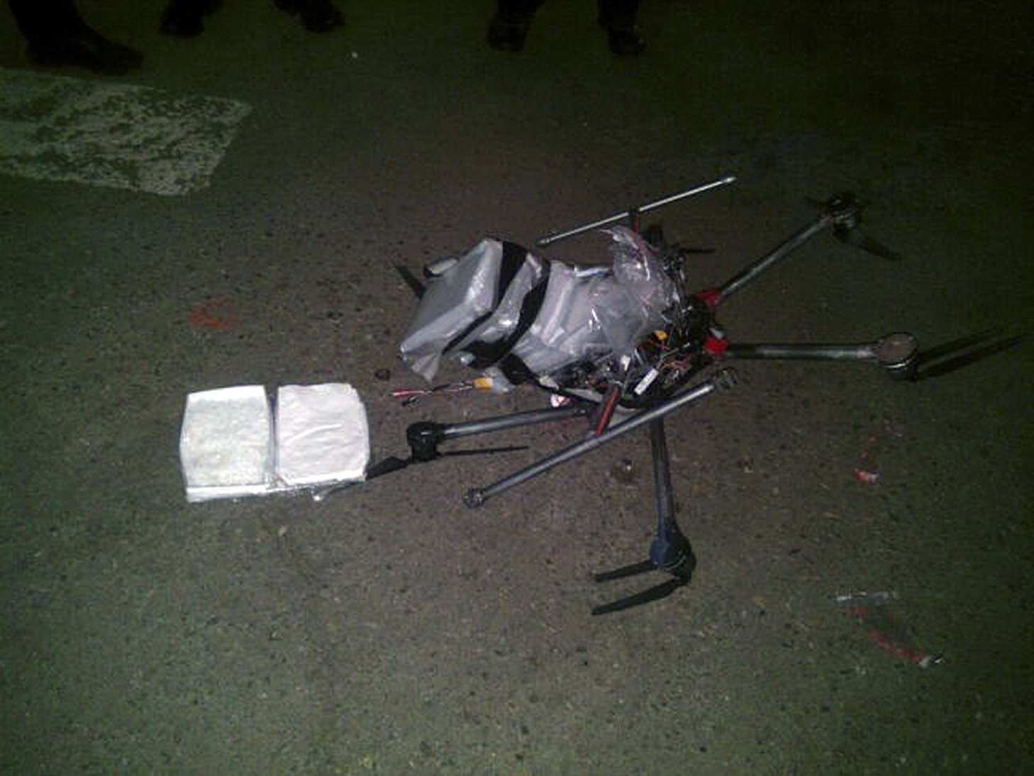 Drone με ναρκωτικά κατέπεσε σε… πάρκινγκ σούπερμαρκετ στο Μεξικό