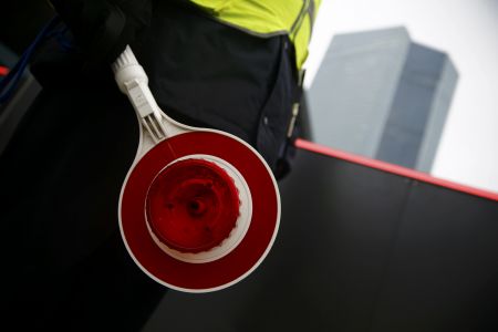 Αμερικάνικα ΜΜΕ: Σκληρό παιχνίδι και πίεση στην Ελλάδα από την ΕΚΤ