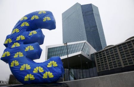 BBC: Γιατί η ΕΚΤ «τιμώρησε» την Ελλάδα;