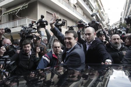 Αλ. Τσίπρας: «Ο λαός καλείται να ολοκληρώσει το βήμα για την επιστροφή της ελπίδας»