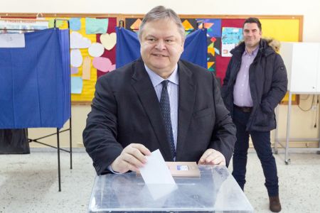 Ευ. Βενιζέλος: «Οι πολίτες να κάνουν επιλογές που θα οδηγήσουν τη χώρα στο καλύτερο»