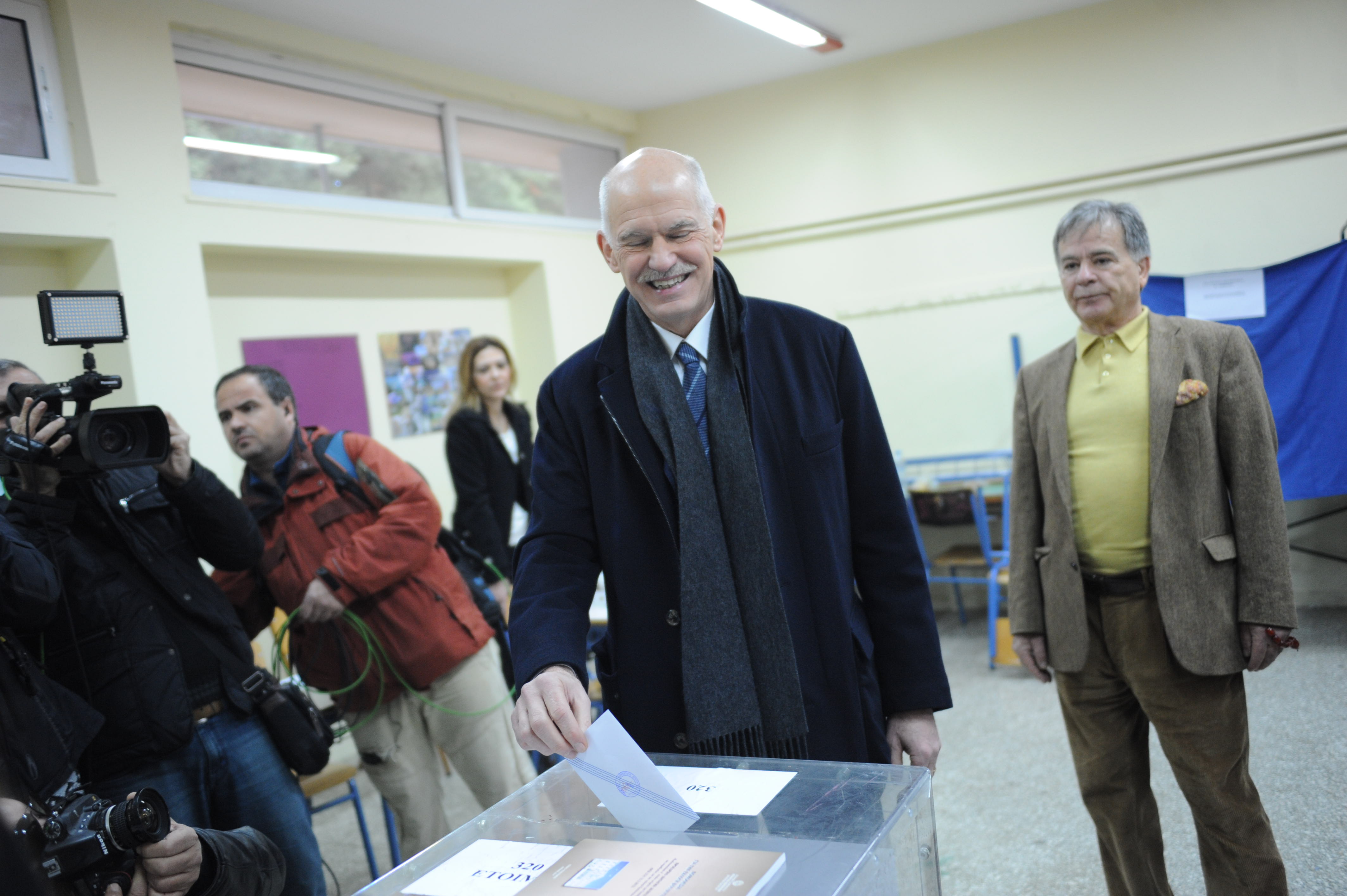 Γ. Παπανδρέου: «Σχέδιο για την επόμενη μέρα με δημοψήφισμα»