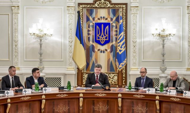 Ουκρανία: Σε νέα εκεχειρία καλεί τους ρώσους αυτονομιστές ο Ποροσένκο