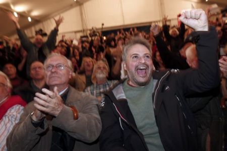 ΣΥΡΙΖΑ: «Ιστορική νίκη για τον ελληνικό λαό»