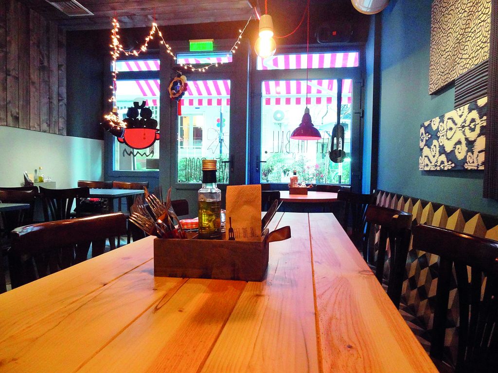 Εδώ Θεσσαλονίκη: Μοντέρνο κεφτεδάδικο