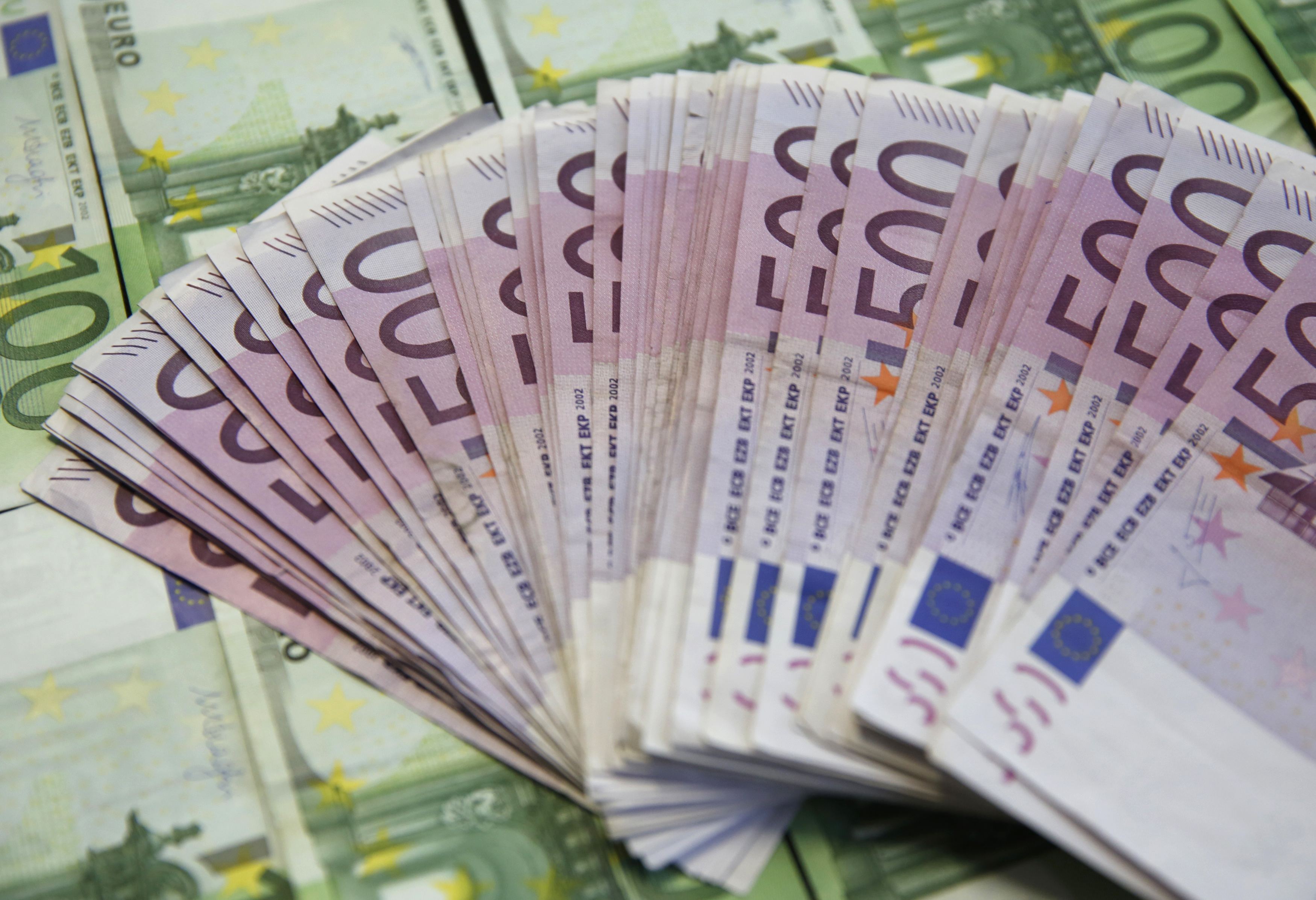 Το Δημόσιο άντλησε €1,138 δισ. μέσω τρίμηνων εντόκων γραμματίων