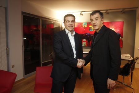 Θεοδωράκης: Εν αναμονή των προγραμματικών δηλώσεων