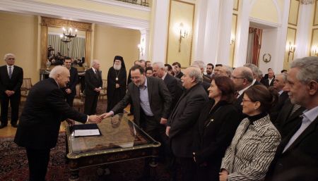 Ορκίστηκε η νέα κυβέρνηση