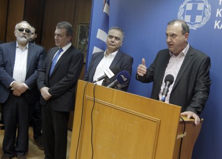 Στρατούλης: Δεν αλλάζουν τα κριτήρια του ΕΚΑΣ