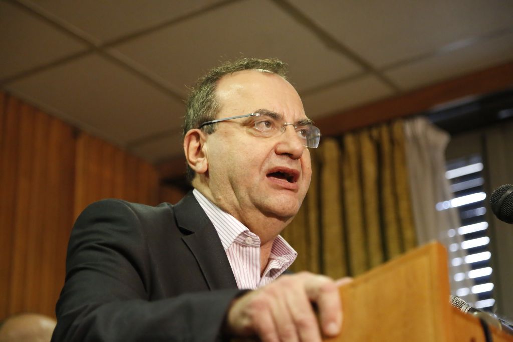 Στρατούλης: «Θα κάνω ότι μπορώ για να μην πάμε σε 3ο μνημόνιο»