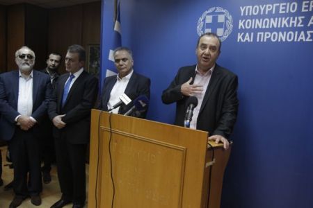 Αναζητείται χρυσή τομή για τον κατώτατο μισθό