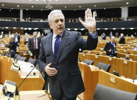 «Κλειδώνει» για Πρόεδρος ο Αβραμόπουλος