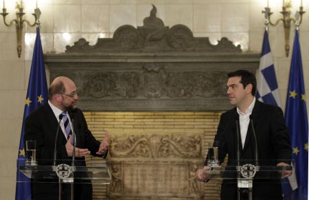 Σουλτς: Συμφωνήσαμε σε πολλά θέματα, υπάρχουν και άλλα που χρήζουν περαιτέρω συζήτησης – Τσίπρας: Τέλος στην ανάρμοστη σχέση οικονομικής ολιγαρχίας και πολιτικού συστήματος