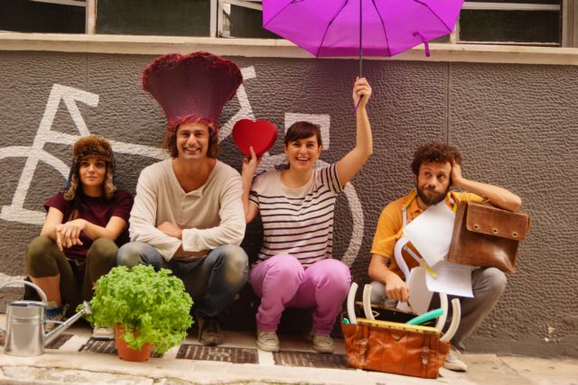 «Παίζοντας με τους μύθους»