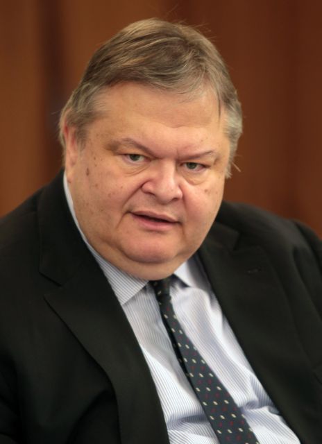 Ο Βενιζέλος φεύγει, οι δελφίνοι έρχονται