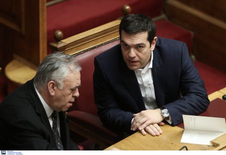Συνάντηση του Πρωθυπουργού με Γ. Δραγασάκη και Δ. Μάρδα