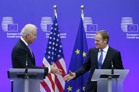 Μπάιντεν για Ουκρανία:  ΗΠΑ και Ευρώπη πρέπει να σταθούν σθεναρά μαζί