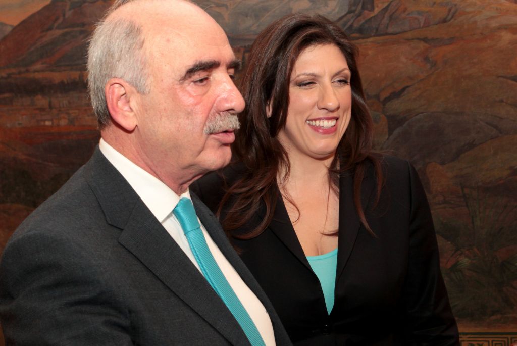 Βουλή: Με αιχμές προς την «γαλάζια» ηγεσία παρέδωσε ο Μεϊμαράκης