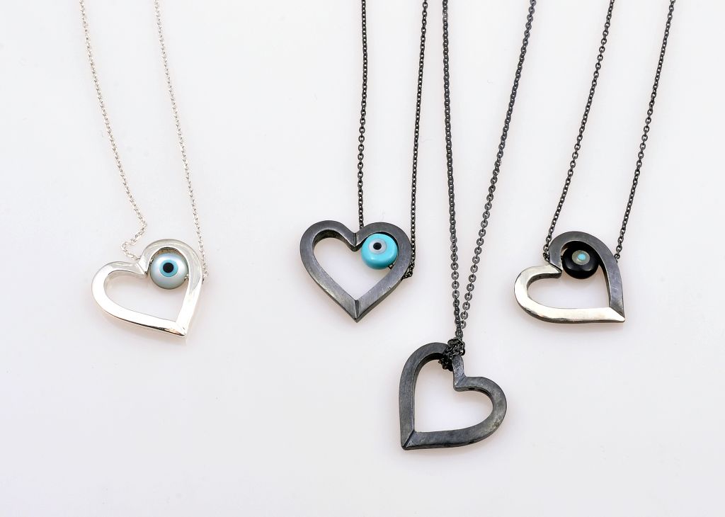 Ένα κόσμημα για ερωτευμένους από το σχεδιαστή Σάββα Δήμου