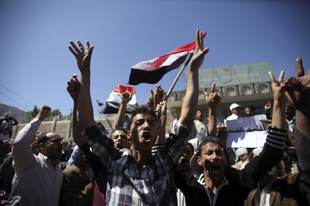 Υεμένη: Αναστέλλουν τη λειτουργία τους στην πρεσβείες της Δύσης