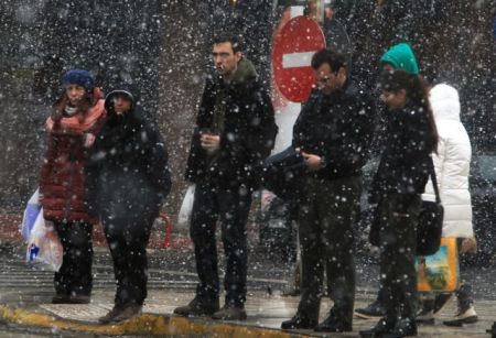 Επιστρέφει ο χιονιάς από την Τρίτη, ελαφρώς ηπιότερος