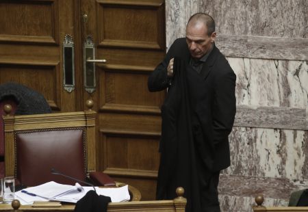 Βαρουφάκης στο Stern: Αποθεώνει Μέρκελ και Σόιμπλε