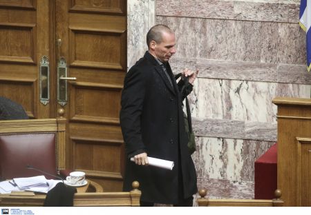 Βαρουφάκης: Δεν μπλοφάρουμε-Δεν είναι ώρα για παιχνίδια στην Ευρώπη