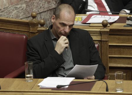 Βαρουφάκης: Απειλές για να μην κάνω αποκαλύψεις για τραπεζικά σκάνδαλα