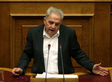 Φλαμπουράρης: «Δεν ιδιωτικοποιούνται νερό και ενέργεια»