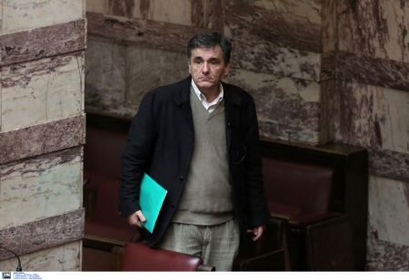 Ευκλείδης Τσακαλώτος: «Μέτρα κατά του κρυμμένου πλούτου και της φοροδιαφυγής»