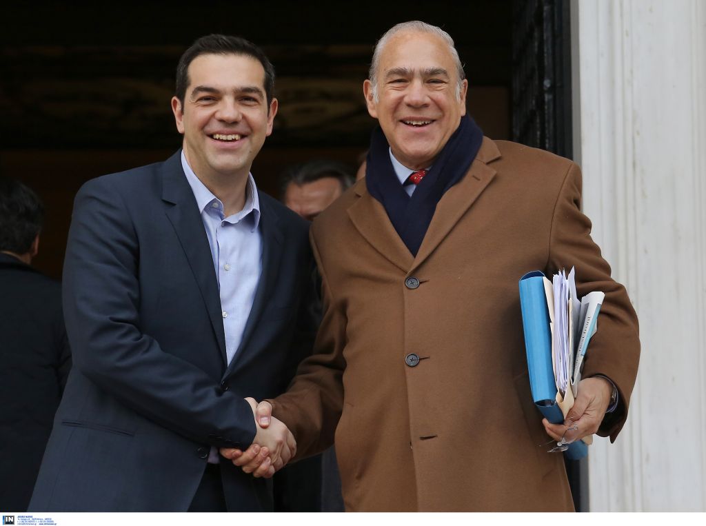 Με τον Ανχελ Γκουρία συνομίλησε ο Αλέξης Τσίπρας