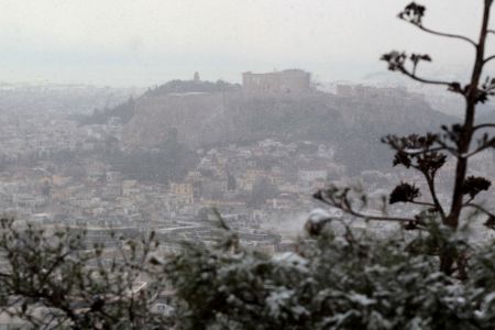 Στην κατάψυξη η χώρα – Χαμηλές θερμοκρασίες – Σφοδρό κύμα κακοκαιρίας