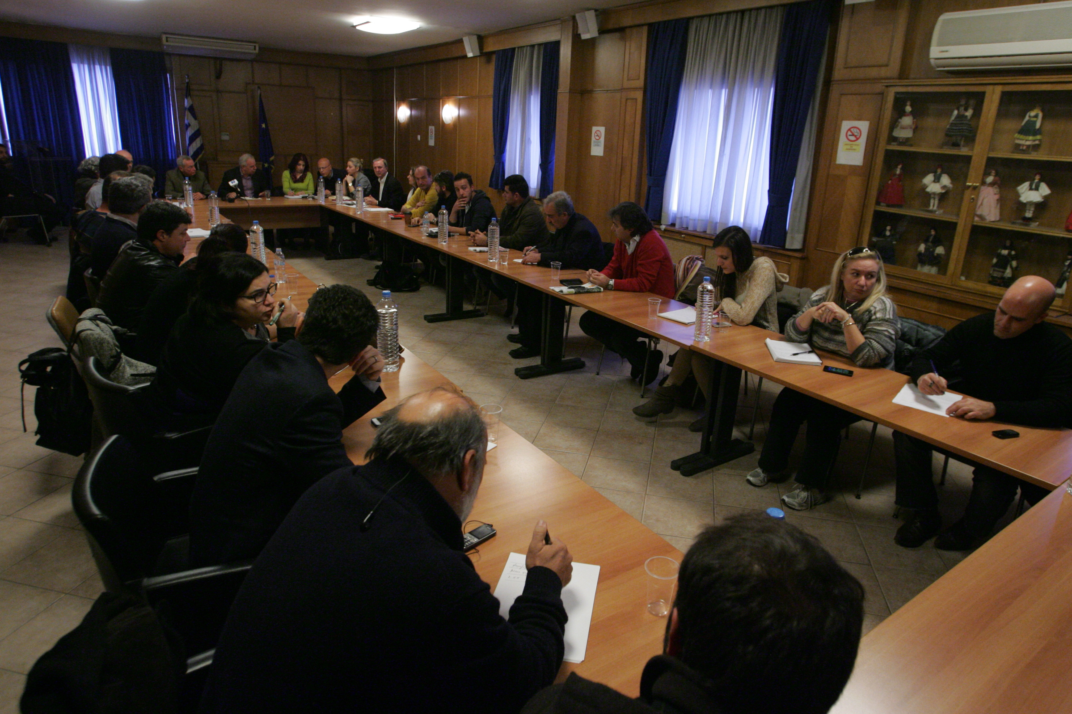 Αποστόλου σε αγρότες: Το υπουργείο είναι και δικό σας σπίτι