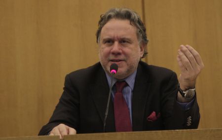 Ζήτημα ηθικής τάξης για τον Γ. Κατρούγκαλο