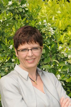 Μόνικα Τσέρνο: «Κορυφαίος Εργοδότης» στην Ελλάδα η Παπαστράτος