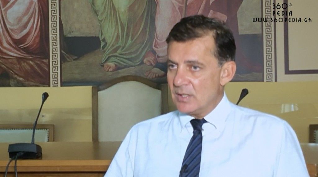 Θ. Δημόπουλος: Οι φοιτητές κινούνται σε αίθουσες ψυγεία