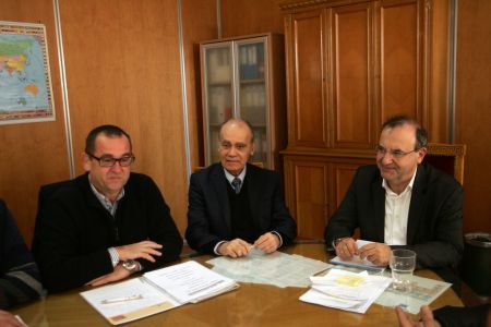 Ρωμανιάς: Με «νοθευμένες» μελέτες για τα Ταμεία οι μειώσεις