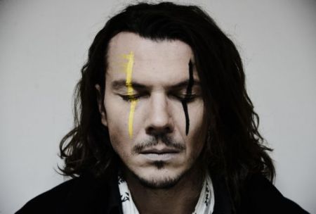 Με τον χάρακα