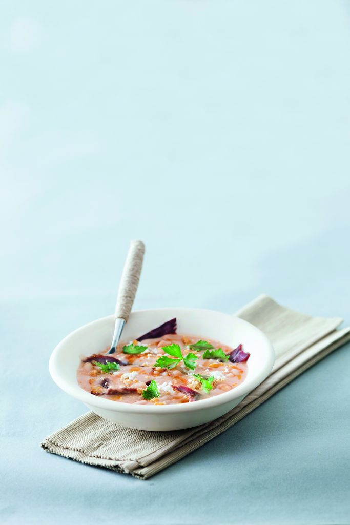 Πικάντικη σούπα φασολιών με παστουρμά