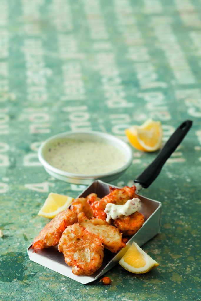 Κροκέτες μπακαλιάρου με γλυκό ντιπ μουστάρδας