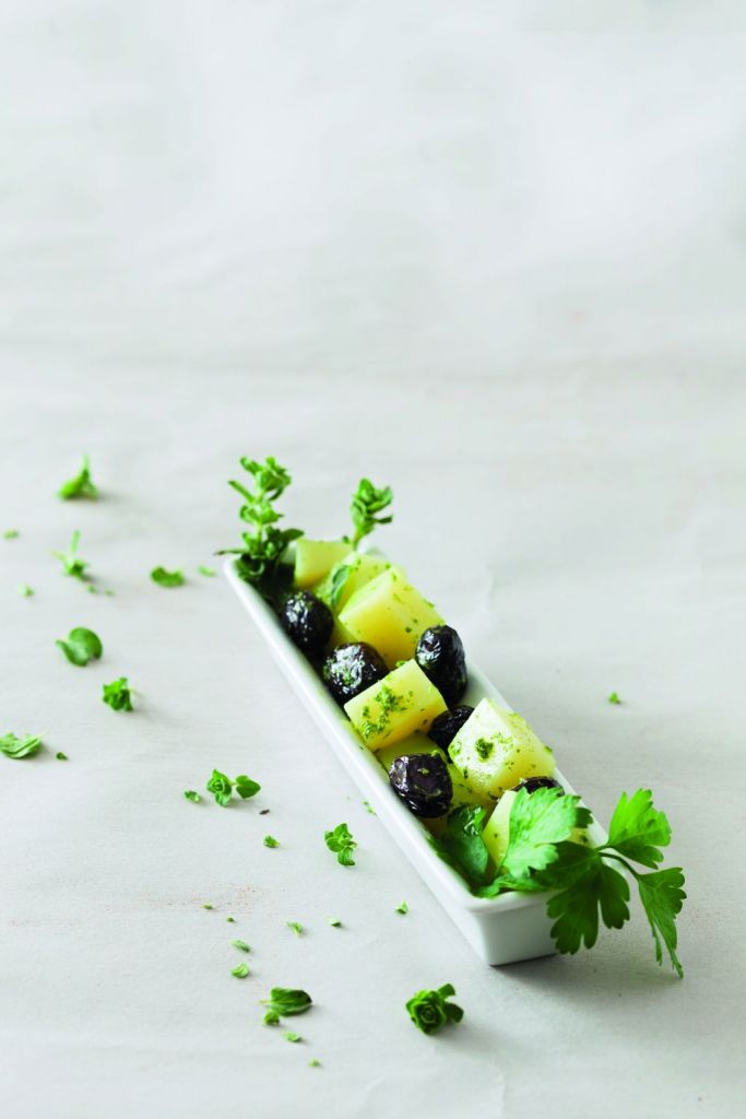 Πατατοσαλάτα με πράσινο ντρέσινγκ