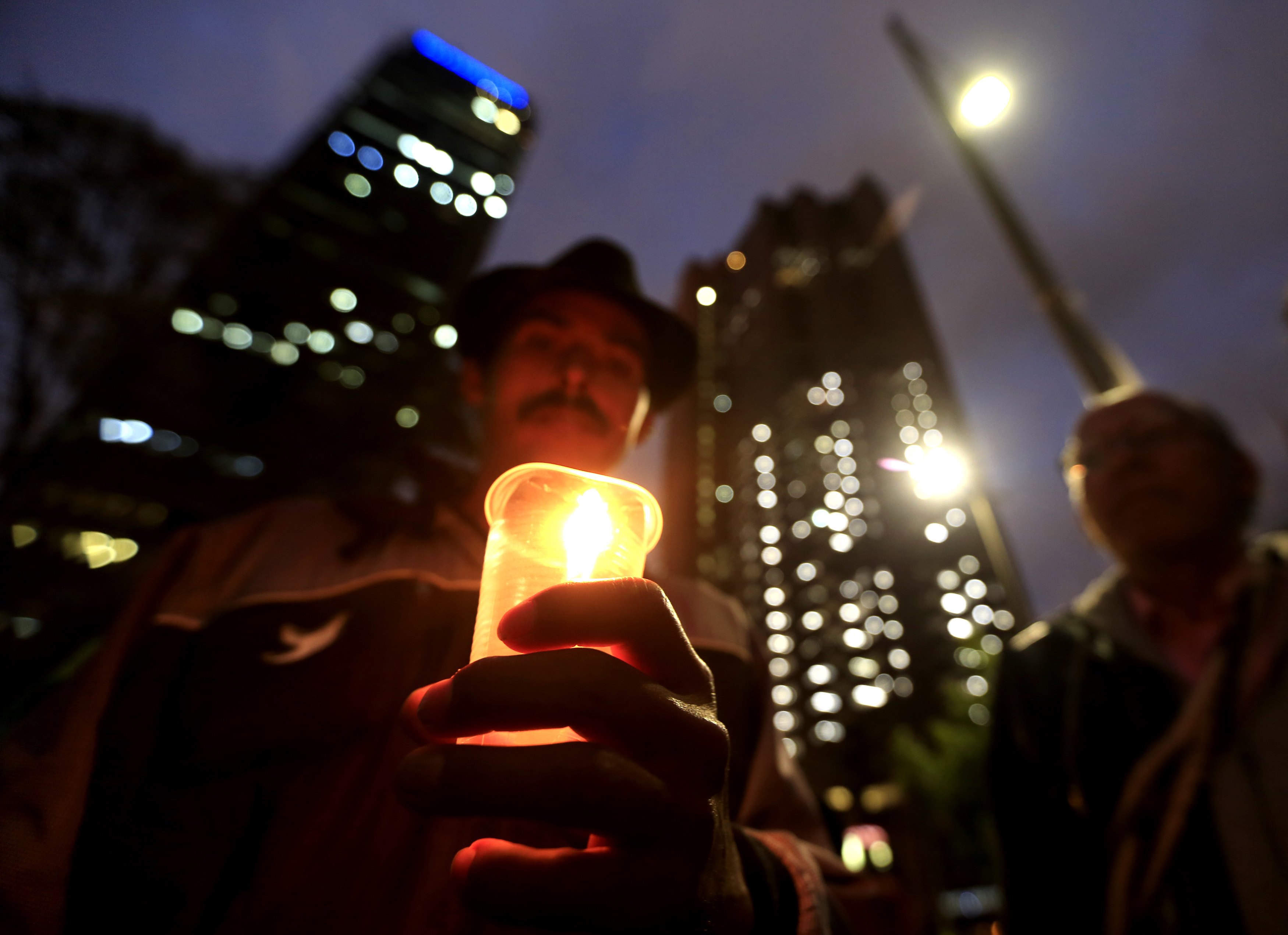 Κολομβία: Εντάλματα σύλληψης σε βάρος 22 στρατιωτικών