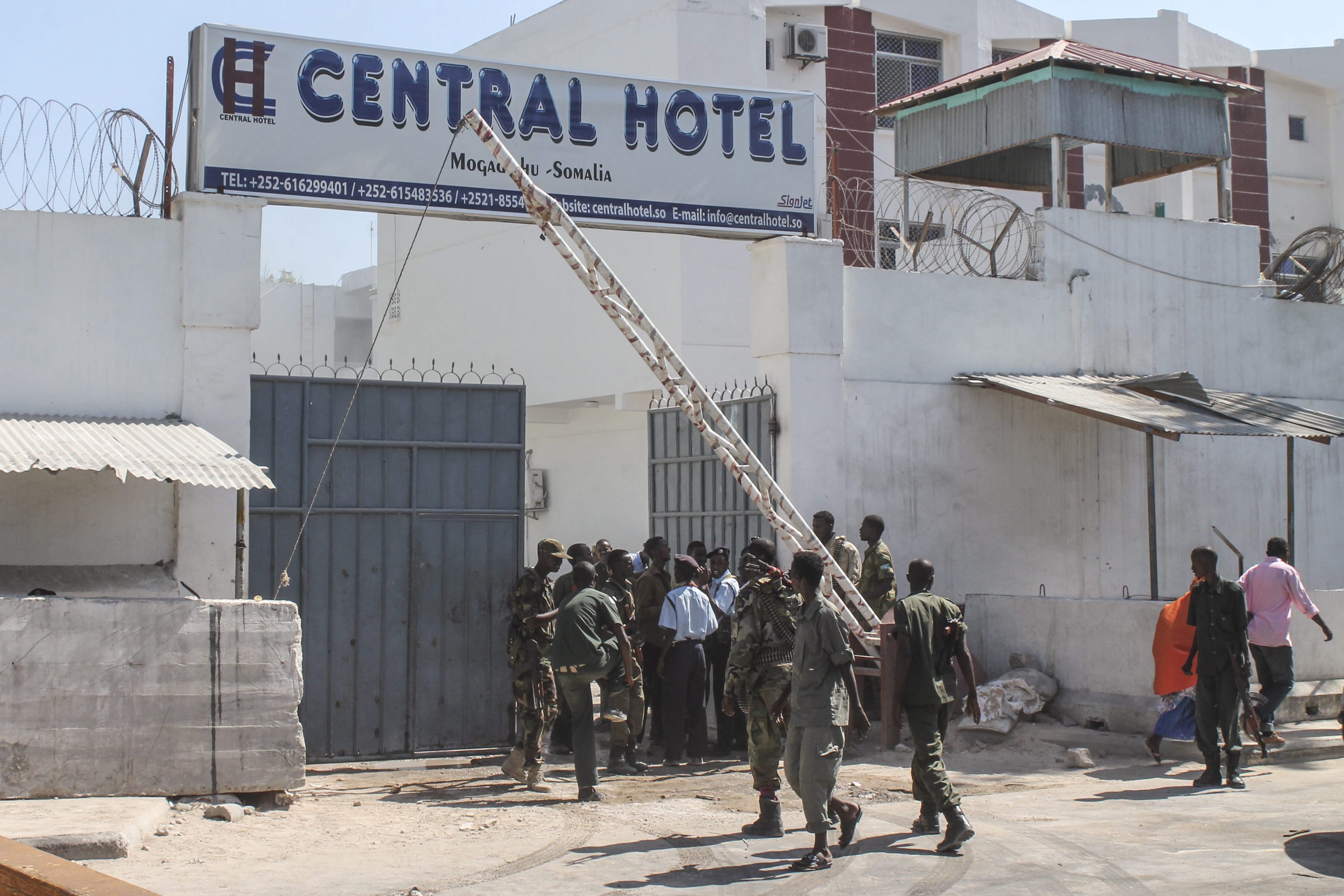 Σομαλία: Οι καμικάζι του ξενοδοχείου Σέντραλ είχαν σομαλική και ολλανδική υπηκοότητα