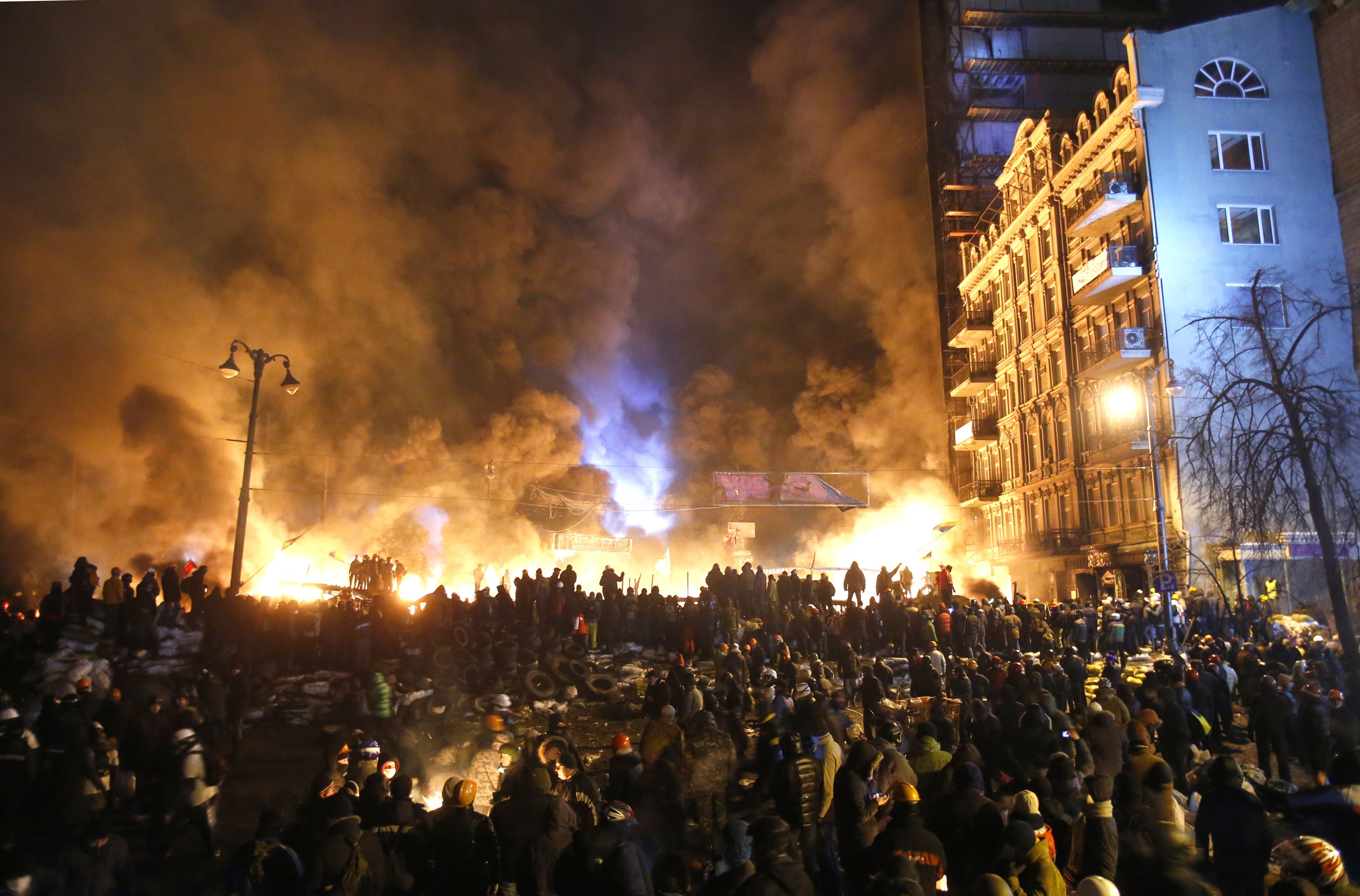 Майдан на украине в 2014 простыми словами. Евромайдан в Киеве 2013-2014. Площадь независимости Киев 2014.