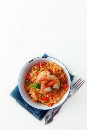 Πιλάφι αραμπιάτα με γαρίδες σοτέ