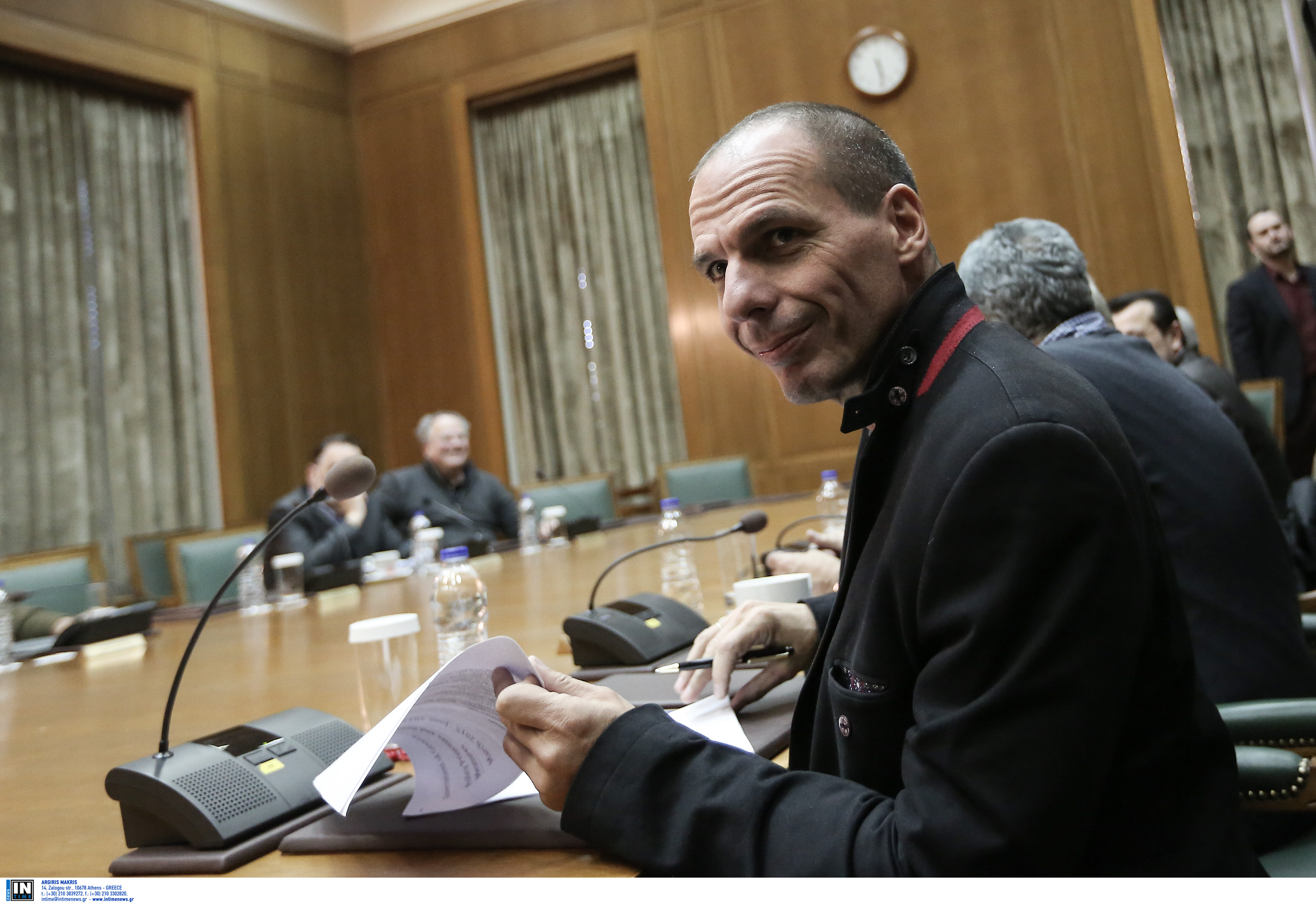Βαρουφάκης: Η Ελλάδα αντιμετωπίζει πρόβλημα να αποπληρώσει ΔΝΤ-ΕΚΤ