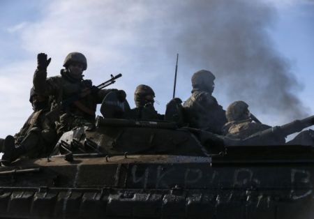 Με νέες κυρώσεις προειδοποιεί τη Ρωσία ο Ντέιβιντ Κάμερον