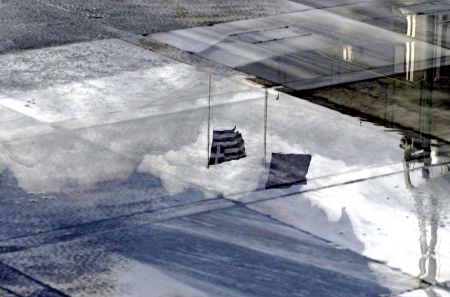 Διεθνή ΜΜΕ: Τo σίριαλ της ελληνικής κρίσης έχει πολλά επεισόδια ακόμη